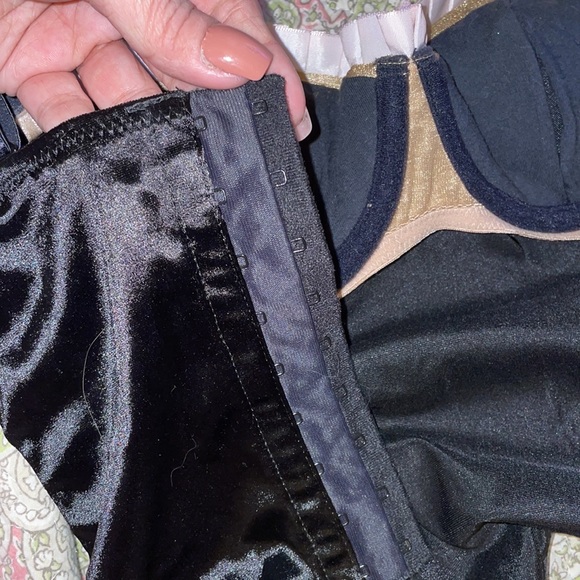 Vintage Victorias Secret pushup bustier w/removable straps, pink & black, sz.36B - Picture 8 of 8